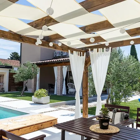 Villa Silencio Biograd Weißenburg